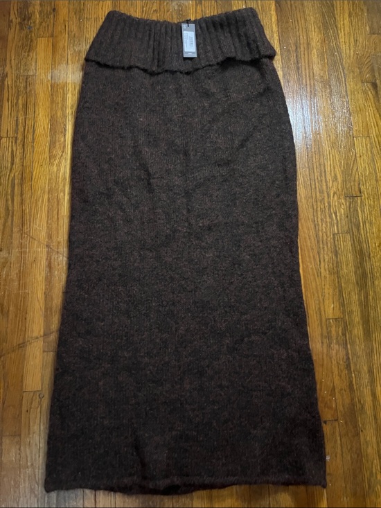 PrettyLittleThing Dresses & Skirts - PrettyLittleThing Brown Rib Knit Midi Skirt